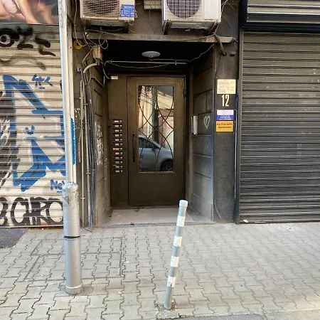 Apartment Newly Refurbished In The City Center
